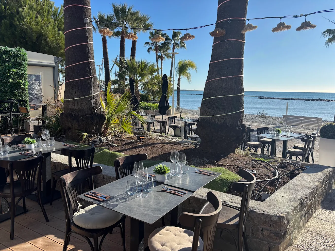 Intérieur chaleureux du restaurant Fratelli